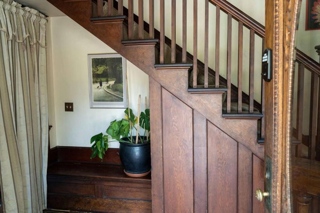 Southeast Portland Comfy & Eclectic Craftsman Home Εξωτερικό φωτογραφία
